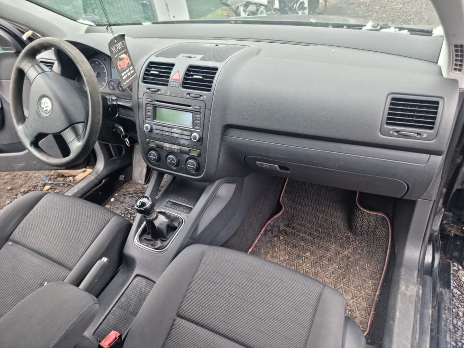 Wv golf 5 1.6 бензин 2006g