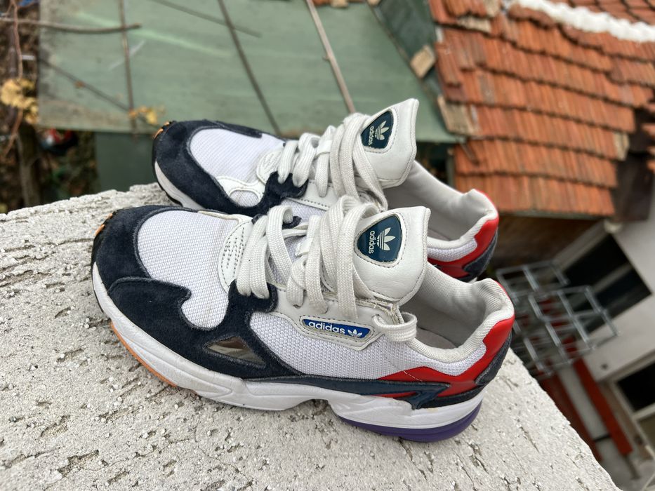Adidas Falcon 39 1/3