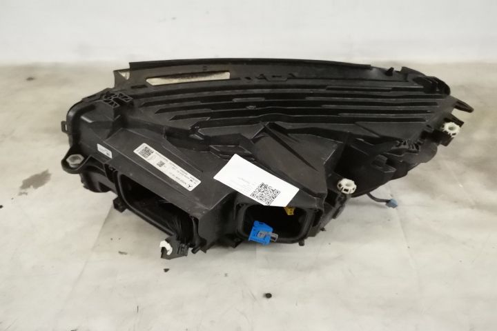 Фар Дясно Лед ИЛС Оригинален Повреден / Far Dyasno Led ILS Originalen