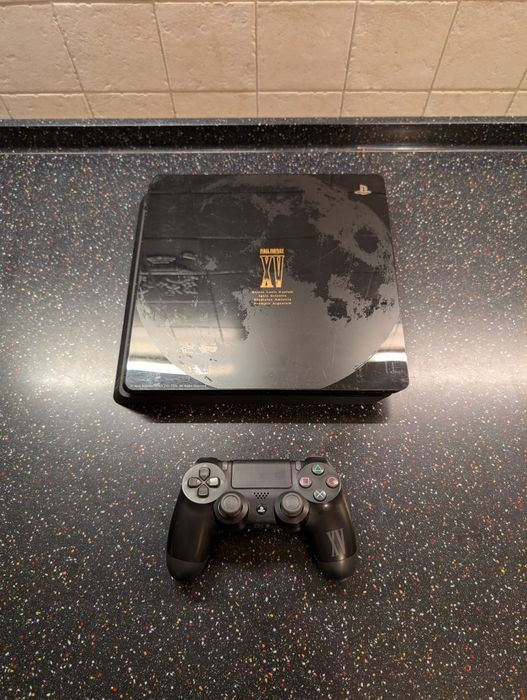 PS4 Slim 1TB Editie Limitata Final Fantasy XV