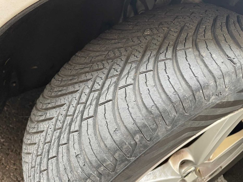 150 lei perechea - Anvelope 205/55 R16 - M+S - All Season - Vredestein