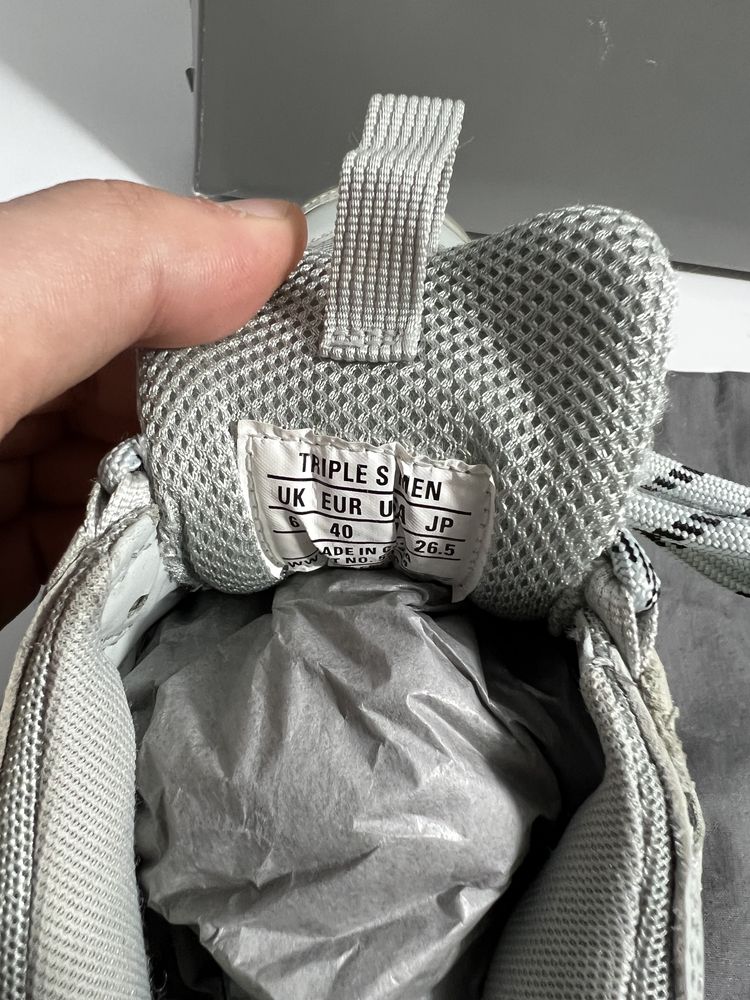 Balenciaga Triple S 2025