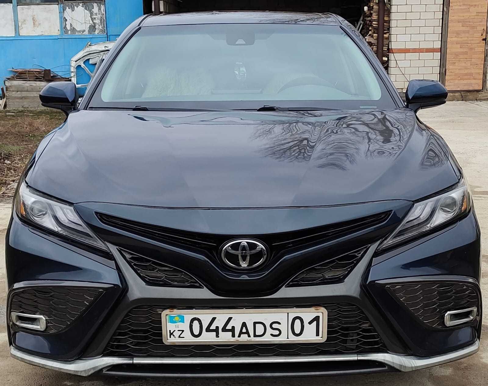 Toyota Camry 75 21 года