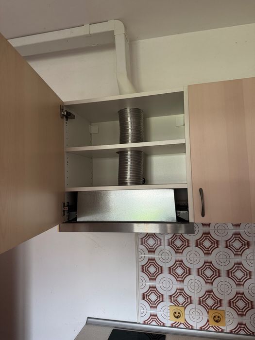 Продавам кухня IKEA