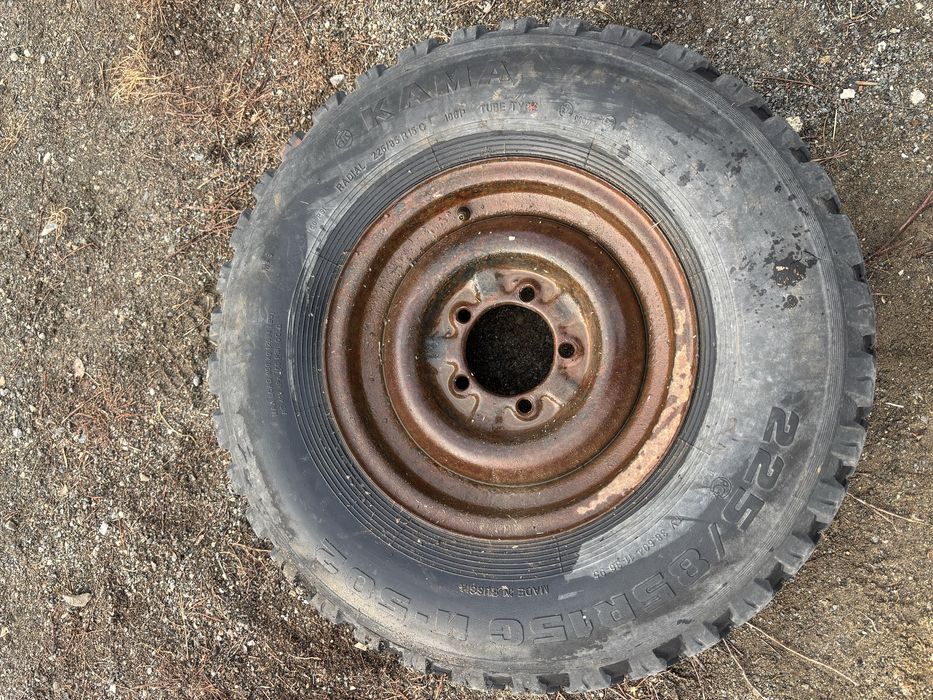 Продам шину с диском