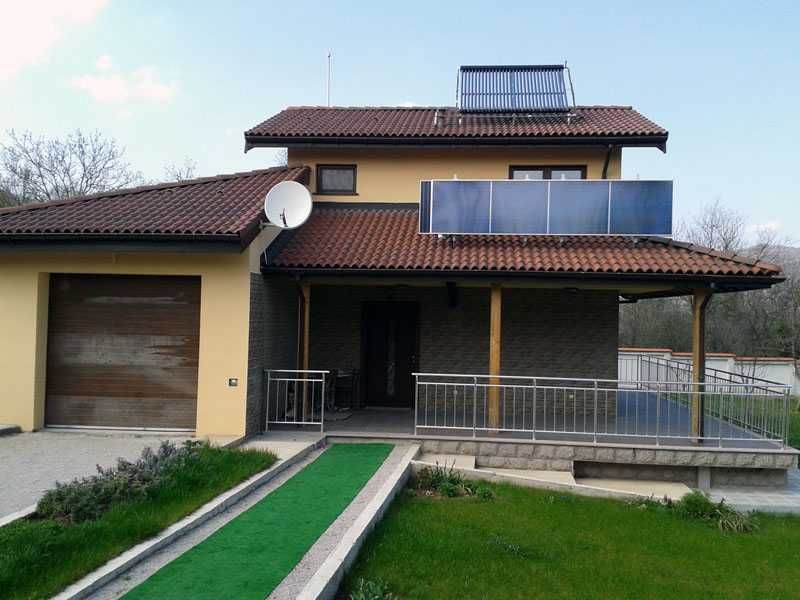 Фотоволтаични панели - въздушни колектори за отопление