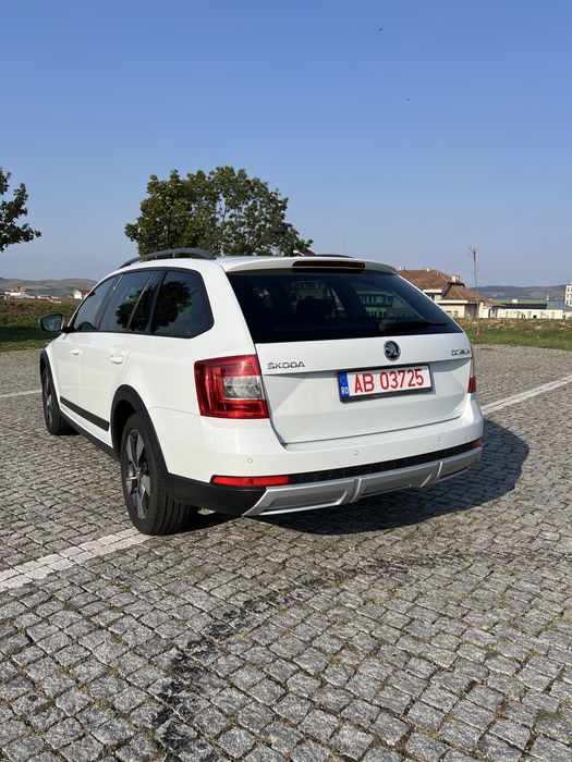 Skoda Octavia Scout 2.0 TDI 4x4 DSG 184 cp Euro 6
