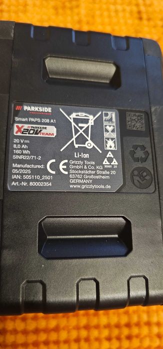 incarcator pentru acumulatori 20V acumulator smart 8ah