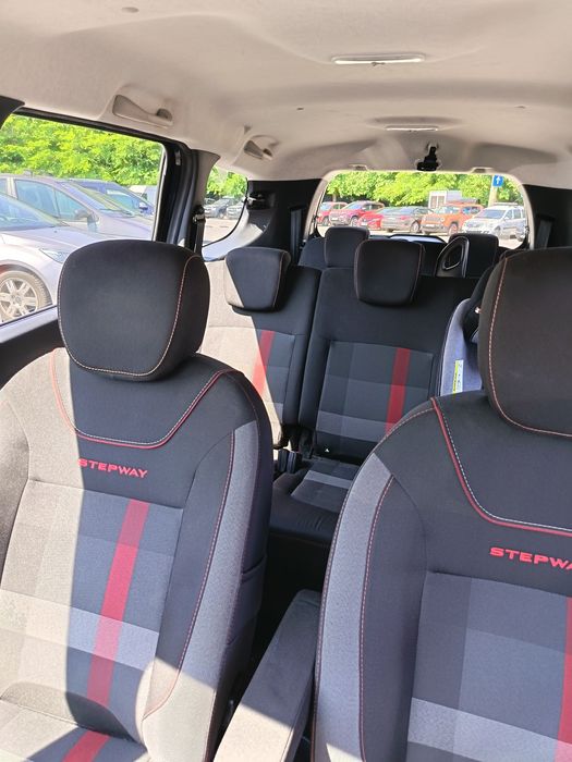 Vand Dacia Lodgy STAPWAY editie TECHROUD 1.5 116cp 7 locuri