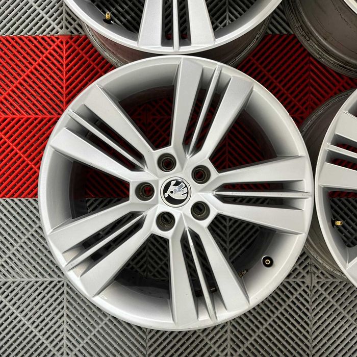 Jante Skoda Octavia R 18 Pictoris •IN RATE •GARANTIE•