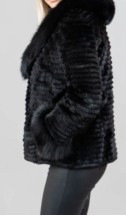 Haină din blană naturală