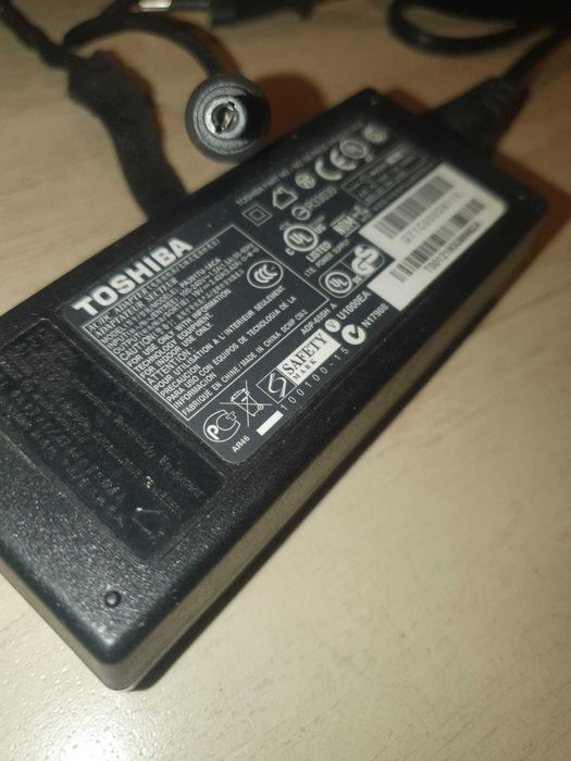 Incarcator alimentato Toshiba original 65w 19v 3.42a PA3917U 1ACA Asus