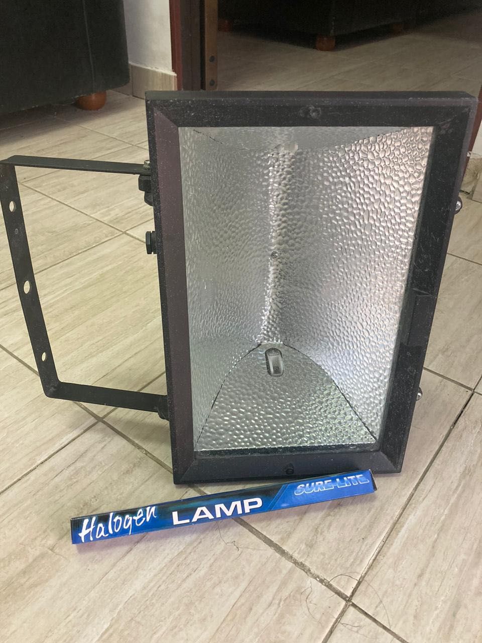 Прожектор Halogen lamp