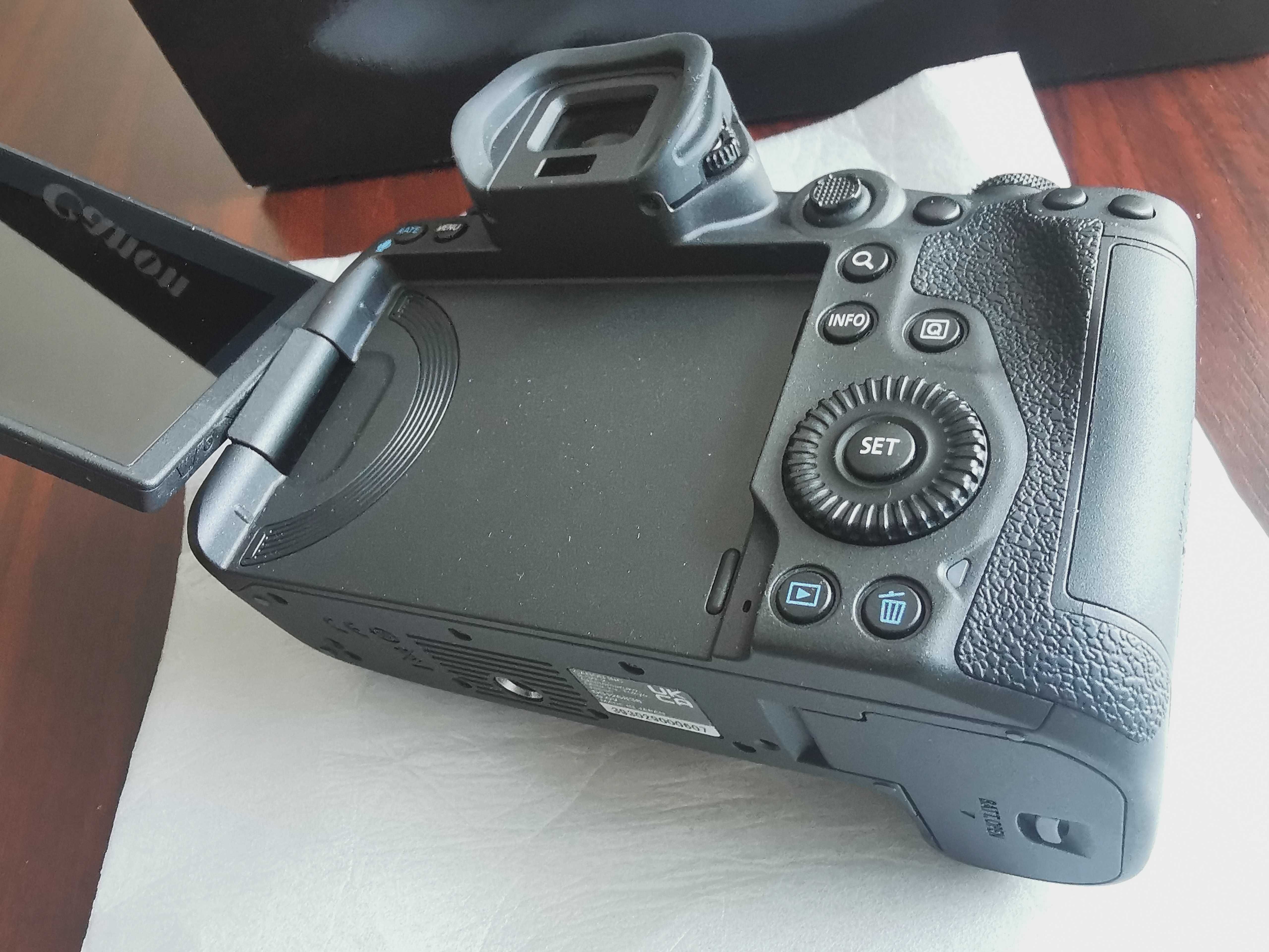 Canon EOS R5 body + extra acumulator original (ca noi, garantie in Ro)