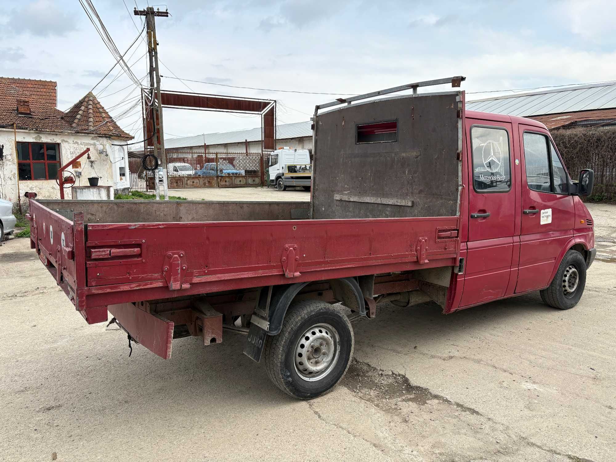 DEZMEMBREZ Mercedes SPRINTER DOKA 2.2 CDI 2.7 CDI import Polonia 2002