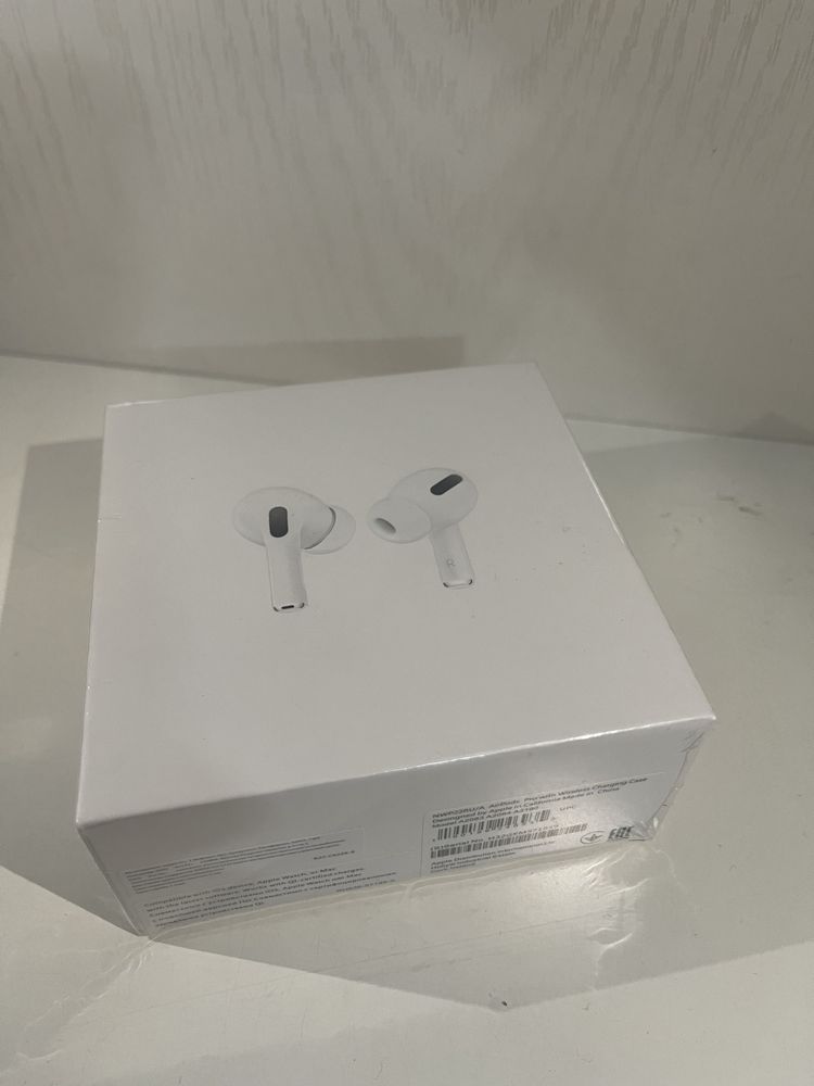 AirPods Pro отличный подарок для родных