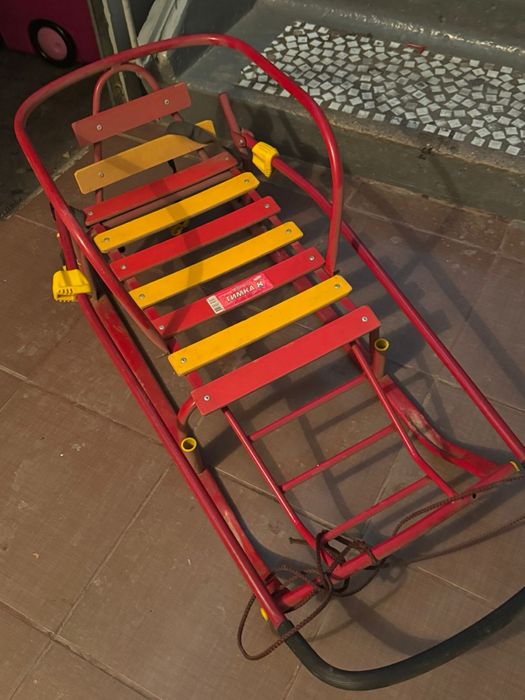 Продам санки почти новые