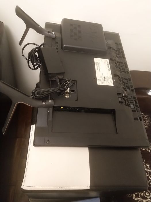 Led tv andersson 55cm mic (22 inchi)