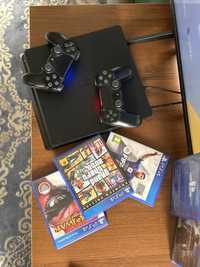 Sony PlayStation 4 Slim 500gb + 2 DualShock + 7 games