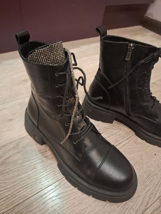 Елегантни дамски кубинки