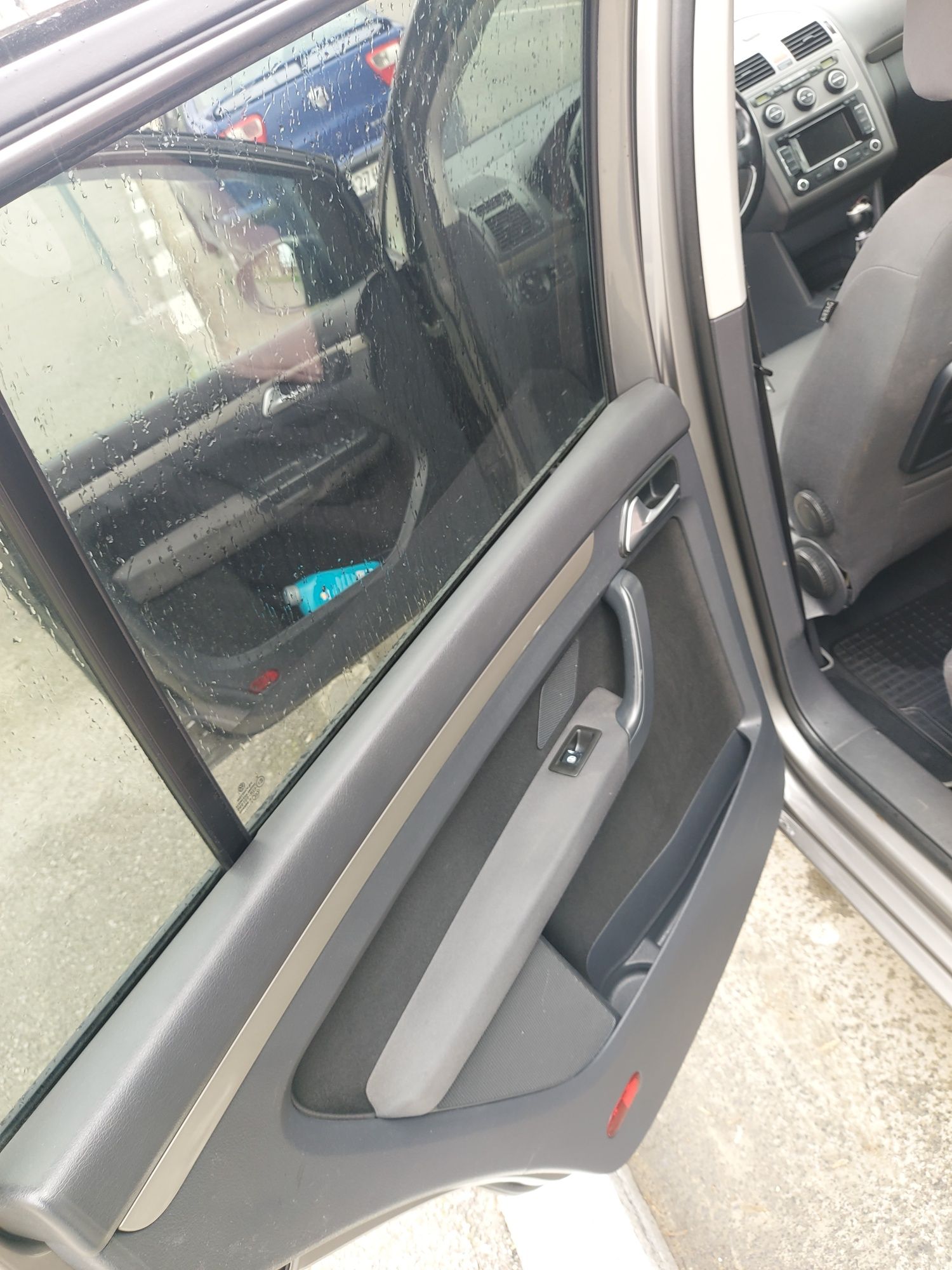 Volkswagen Touran 2.0 TDI face-lift СПЕШНО