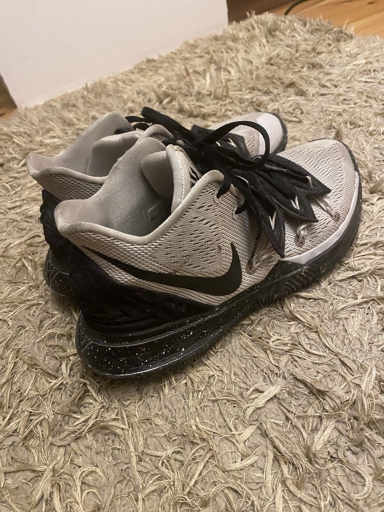 Nike Kyrie 5 Oreo EUR42