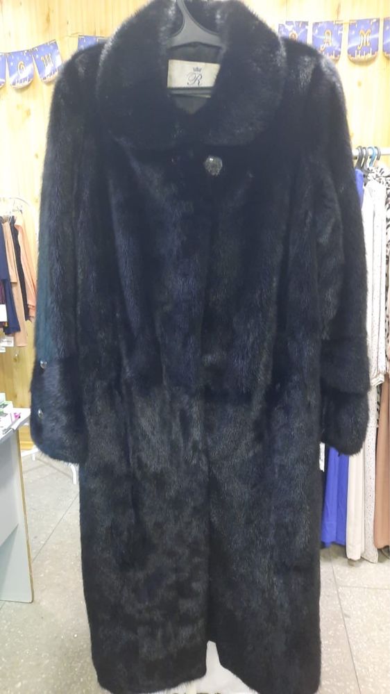 Продам норковую шубу