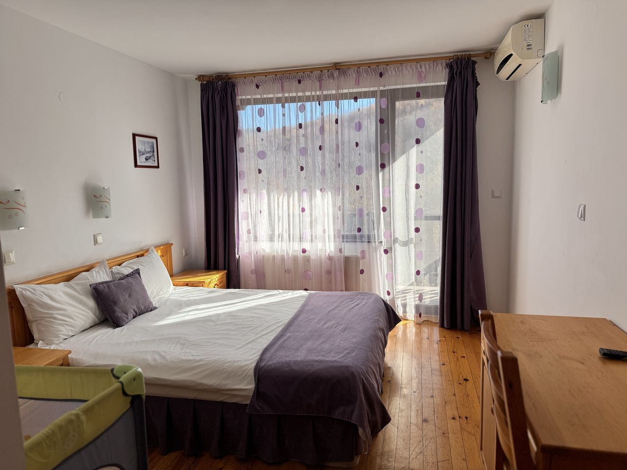 Продава се Хотел в с. Орешак, Област Ловеч - 970 кв.м за 464 €/кв.м - Снимка #15