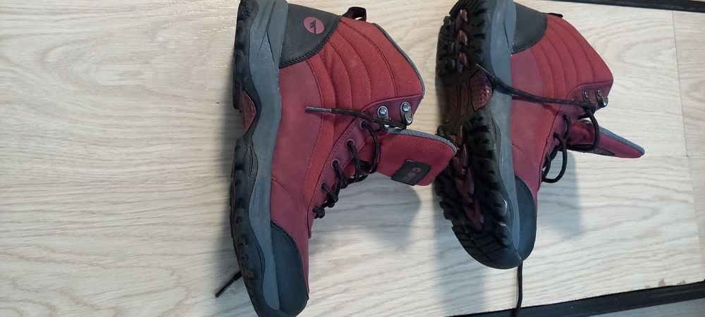 Ghete HI-TEC Martens nr 38