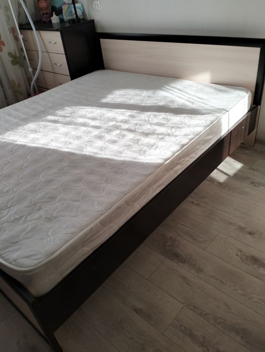 Продаю Кровать 160*200