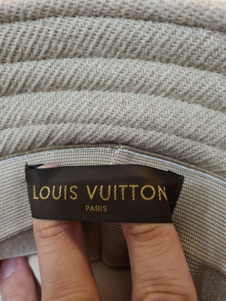 Palarie Louis Vuitton- ORIGINALA