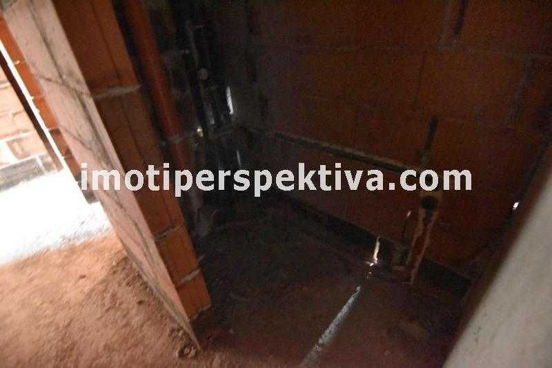 реф.15380 Две спални, среден етаж-Гагарин!