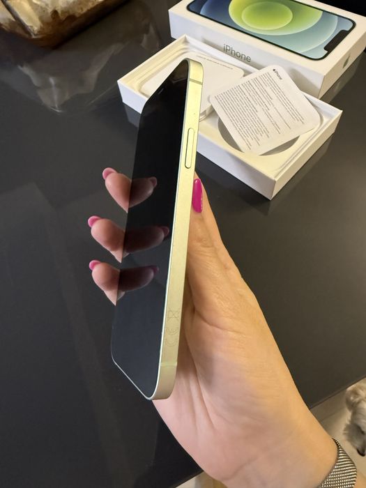 Iphone 12. 64 gb. Green