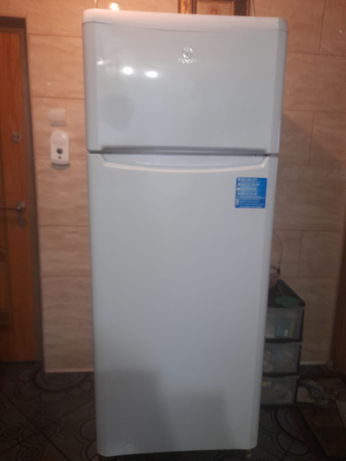 Vand Frigider Indesit no frost