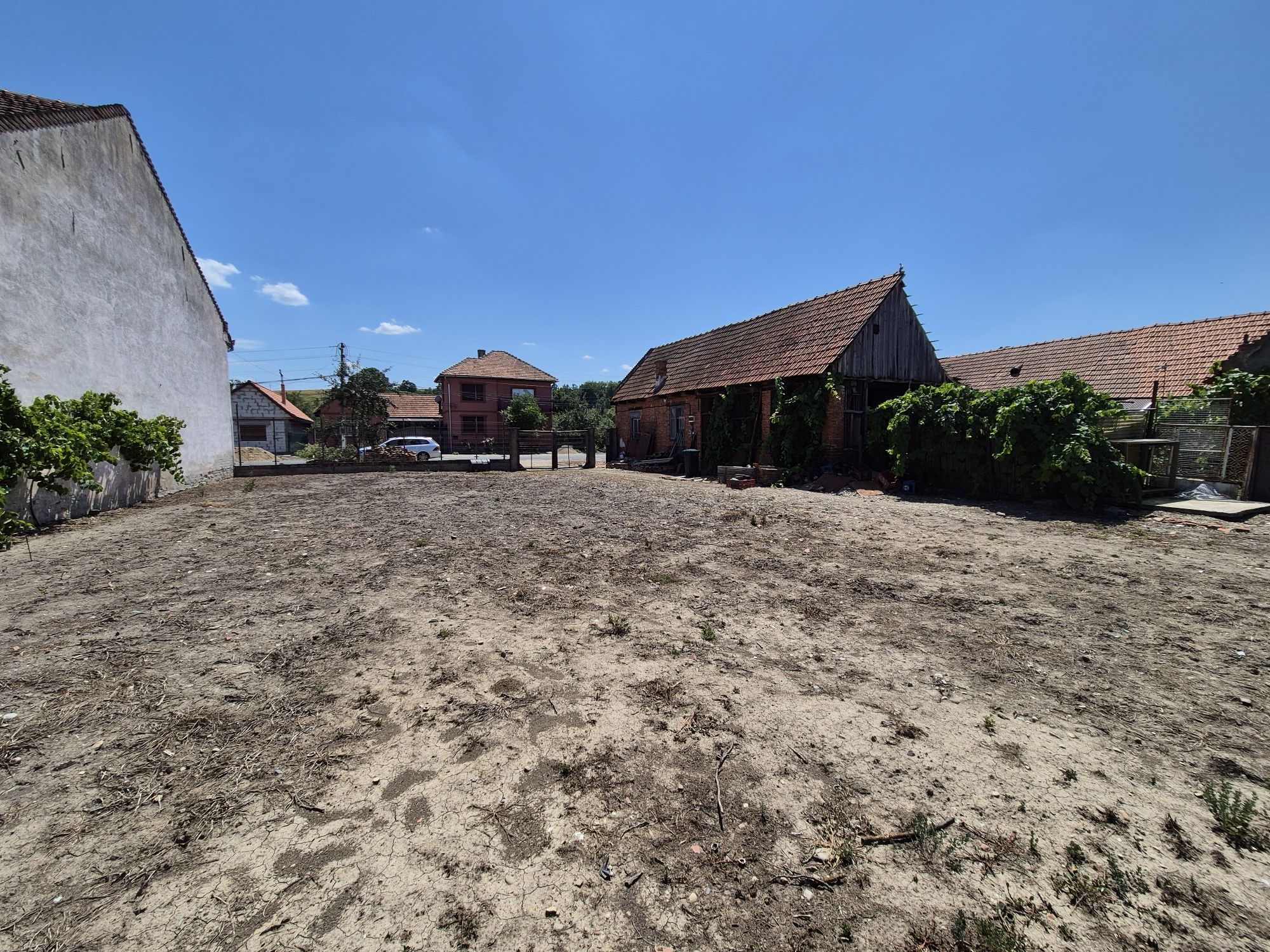 Casa la sat Păru