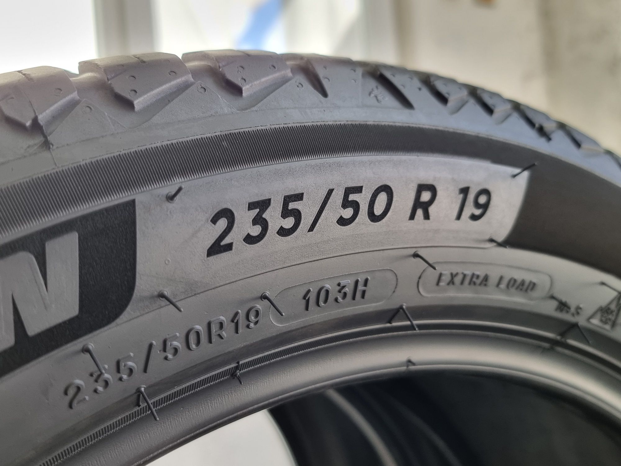 "Dot 24" Спорт пакет 235/50/19 и 255/45/19 Michelin 4Броя: 820лв 6.5мм