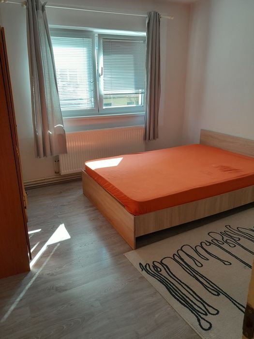 PF închiriez apartament 2 camere decomandate zona calea Dumbravii -Sir