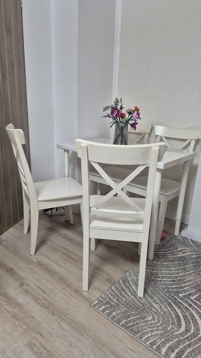 Set 4 scaune lemn masiv IKEA - 4 bucati Pret valabil pana Sambata!
