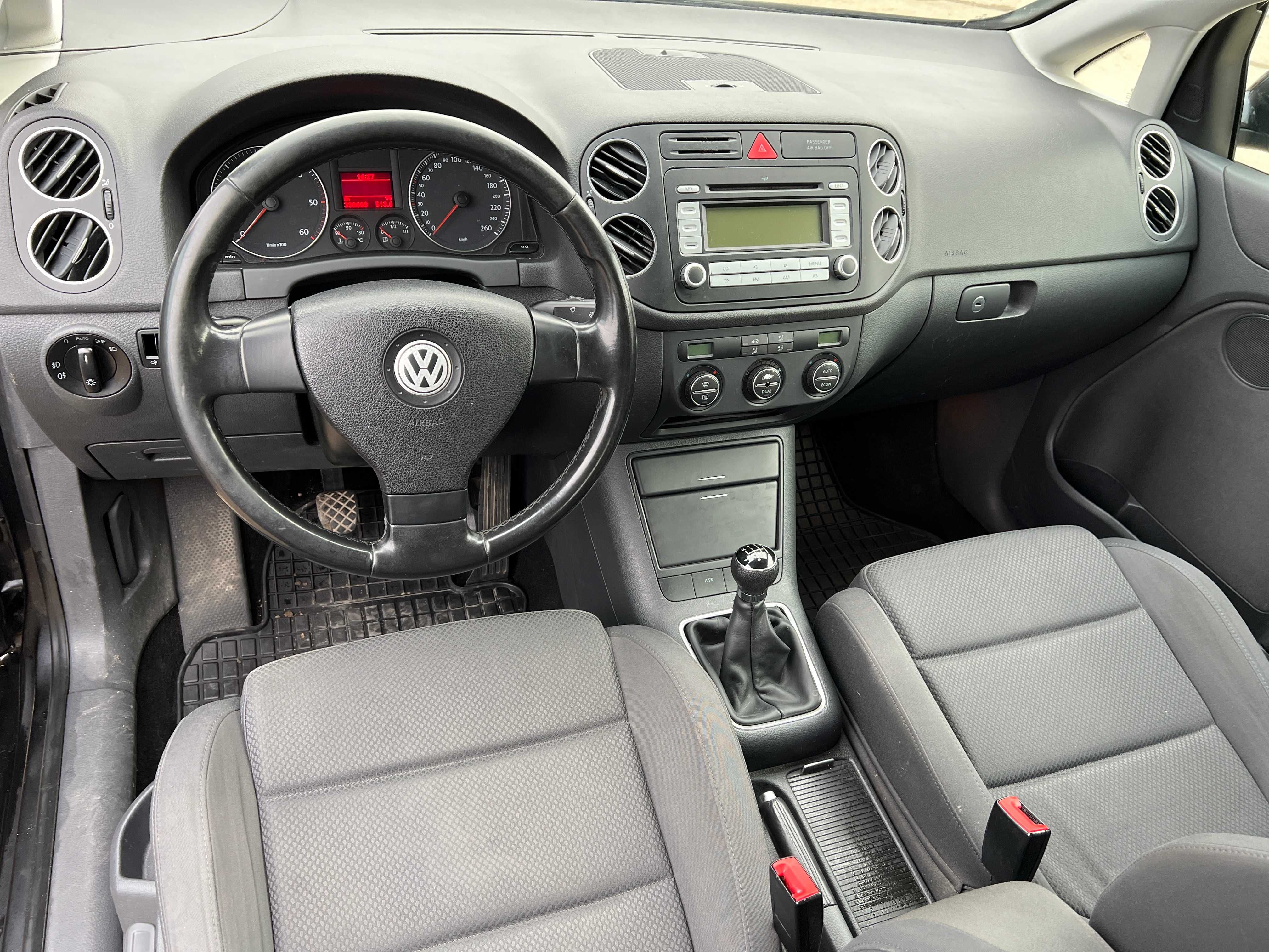 RENT A CAR Inchiriez Auto SEAT Leon 1.9 TDI ,VW GOLF Plus 2.0 TDI