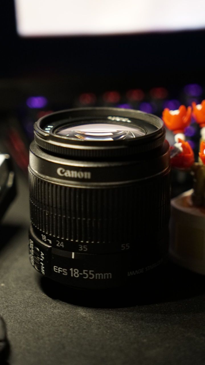 Камера Canon EOS 600D