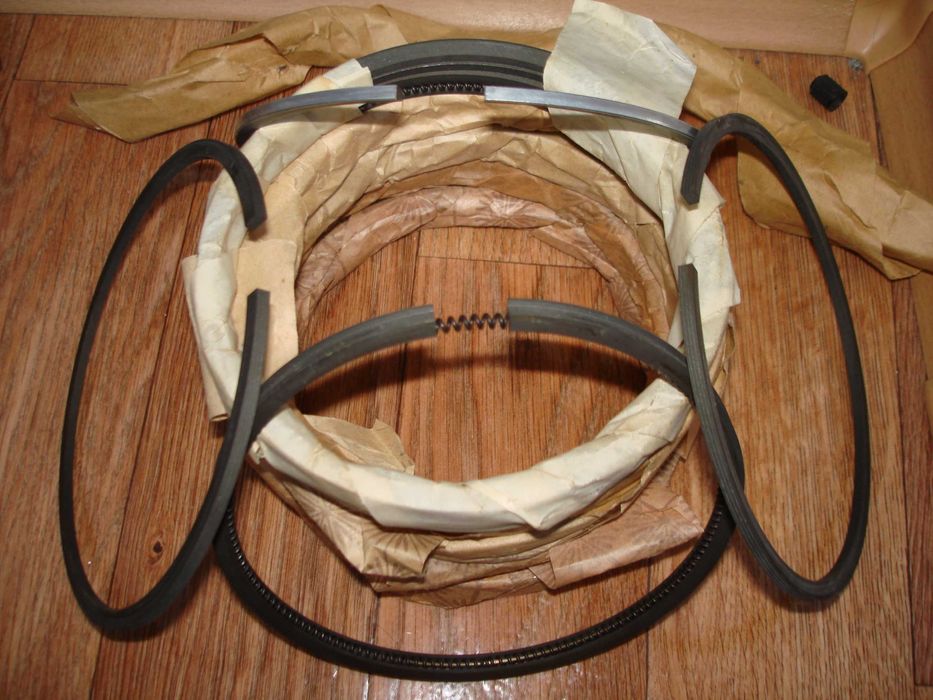 Сегменти за ГАЗ 51, СМД-60  и лагери KG