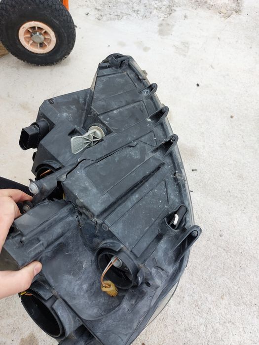 Ляв фар Seat ALHAMBRA 2010г.