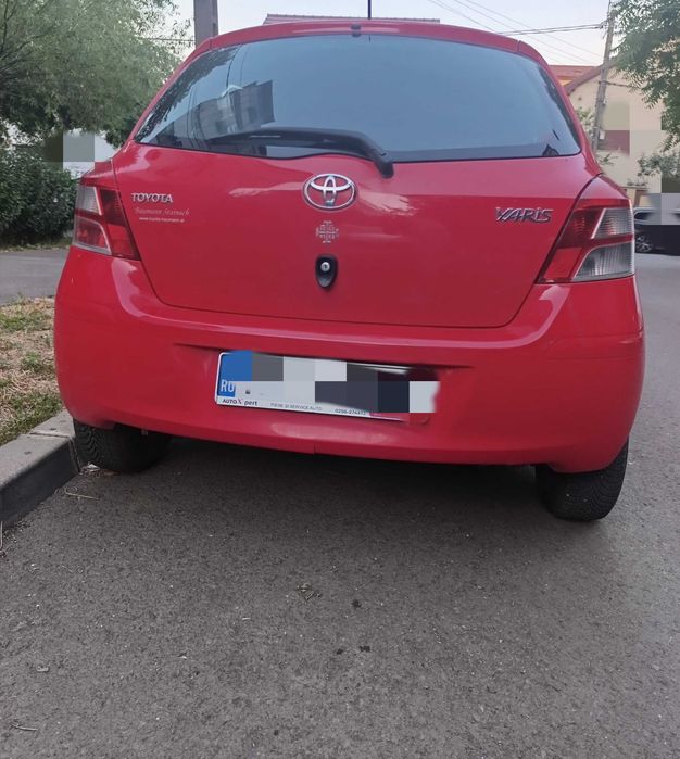 Vând Toyota Yaris 2010