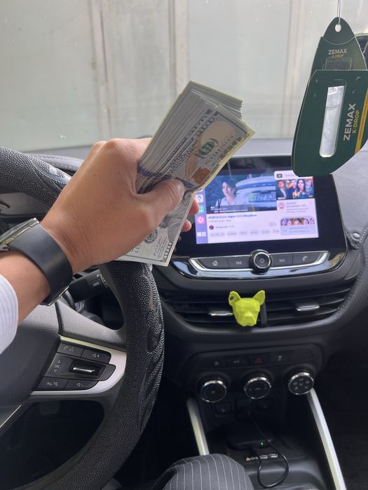 Onix 3 pozitsiya mexanika sotiladi