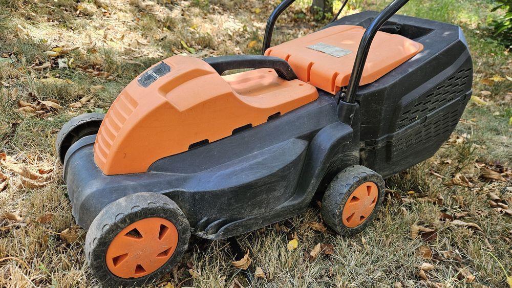 Vand masina de tuns iarba Daewoo