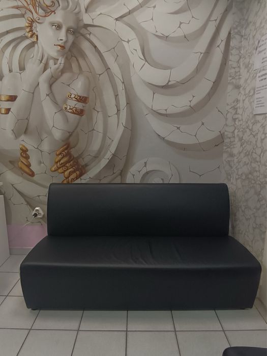 Кожен диван / канапе