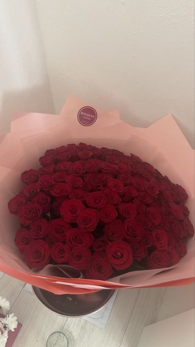 Продам 101 красные розы