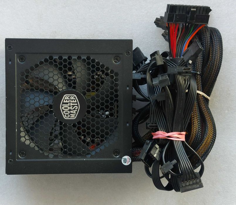 Sursa Modulara Cooler Master  G750M 80+ bronze 750W