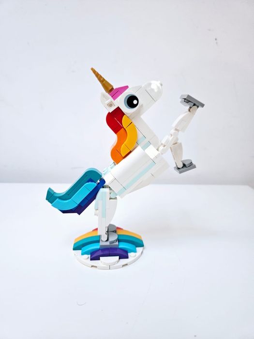 Lego Creator 31140 - Magical Unicorn (2023)