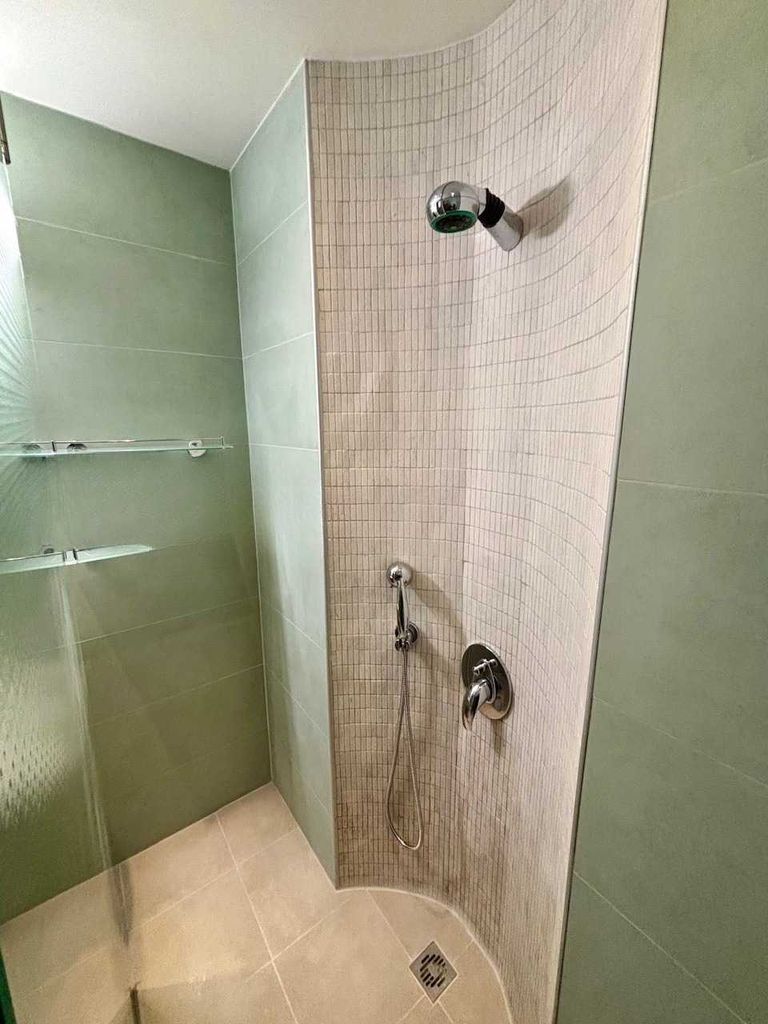 Дава се под наем Тристаен апартамент в София, Лозенец - 102 кв.м за 1100 € - Снимка #16